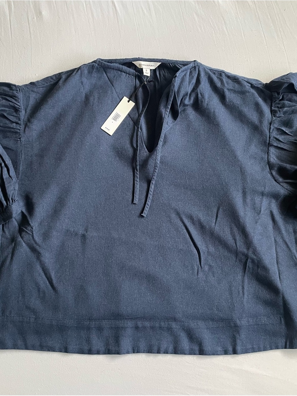 Banana Republic Women’s Blue Solid Woven Cotton V-Neck Tie Balloon Blouse